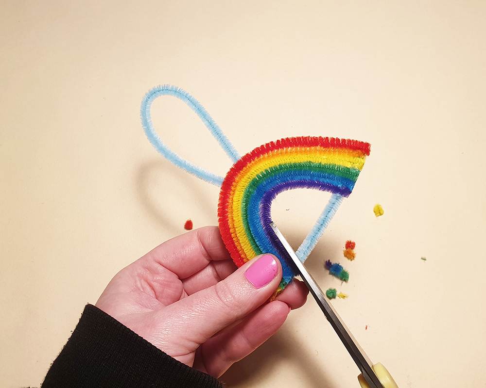 How to make a pipe cleaner rainbow by Cork & Chroma